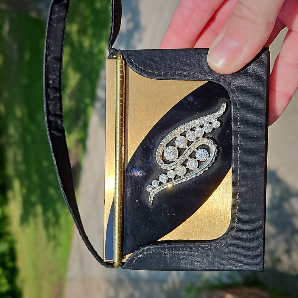 Vintage Volupté Compact